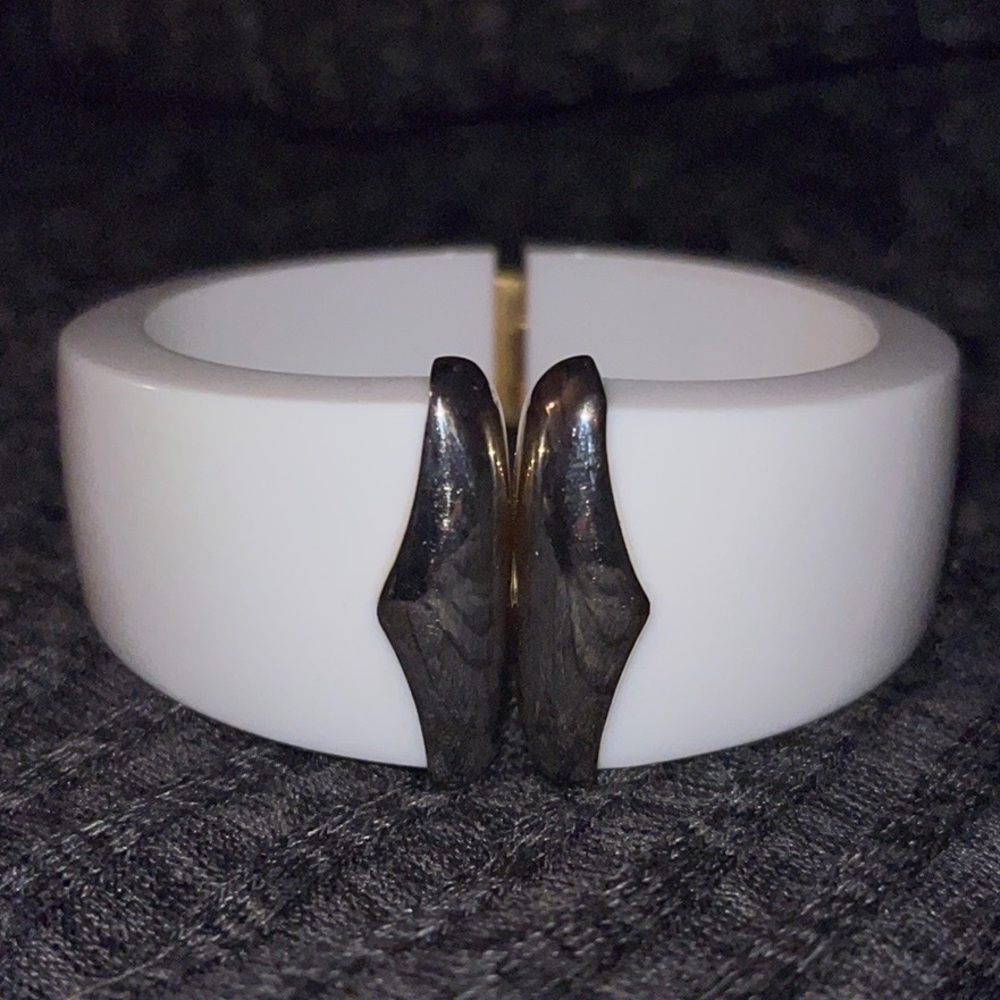 Monet vintage lucite clamper bracelet